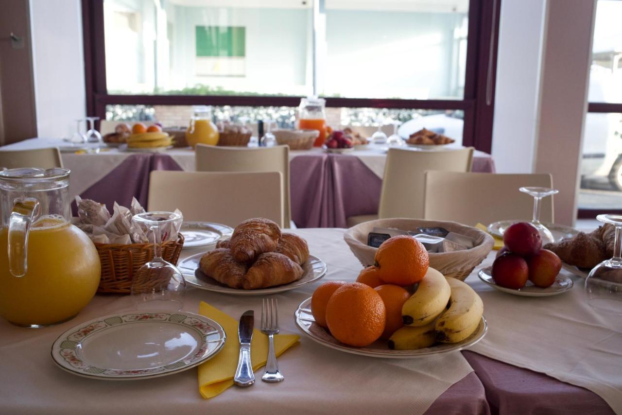 Hotel Spiaggia Villa Paola Bellaria-Igea Marina Eksteriør bilde