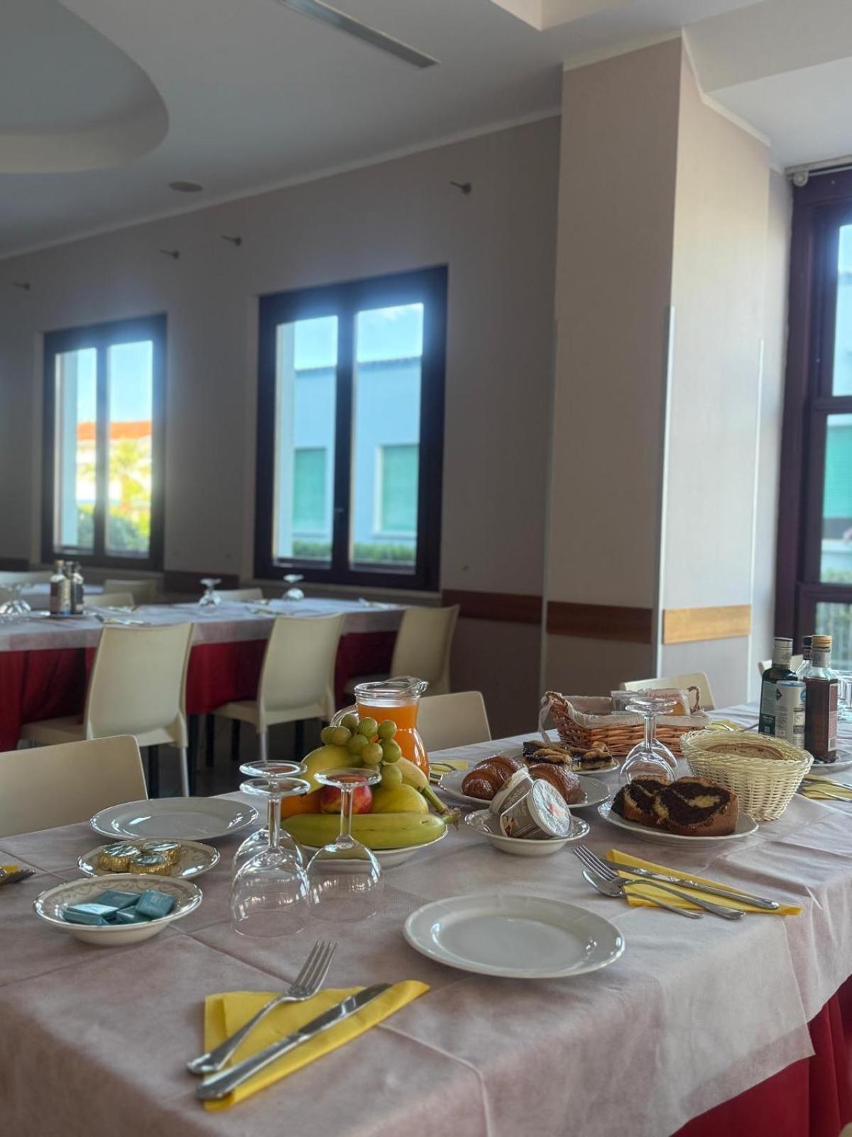Hotel Spiaggia Villa Paola Bellaria-Igea Marina Eksteriør bilde